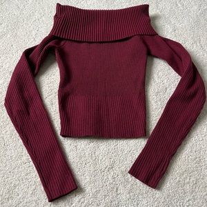 off the shoulder sweater✨